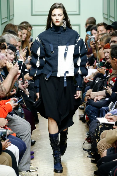 Look 5